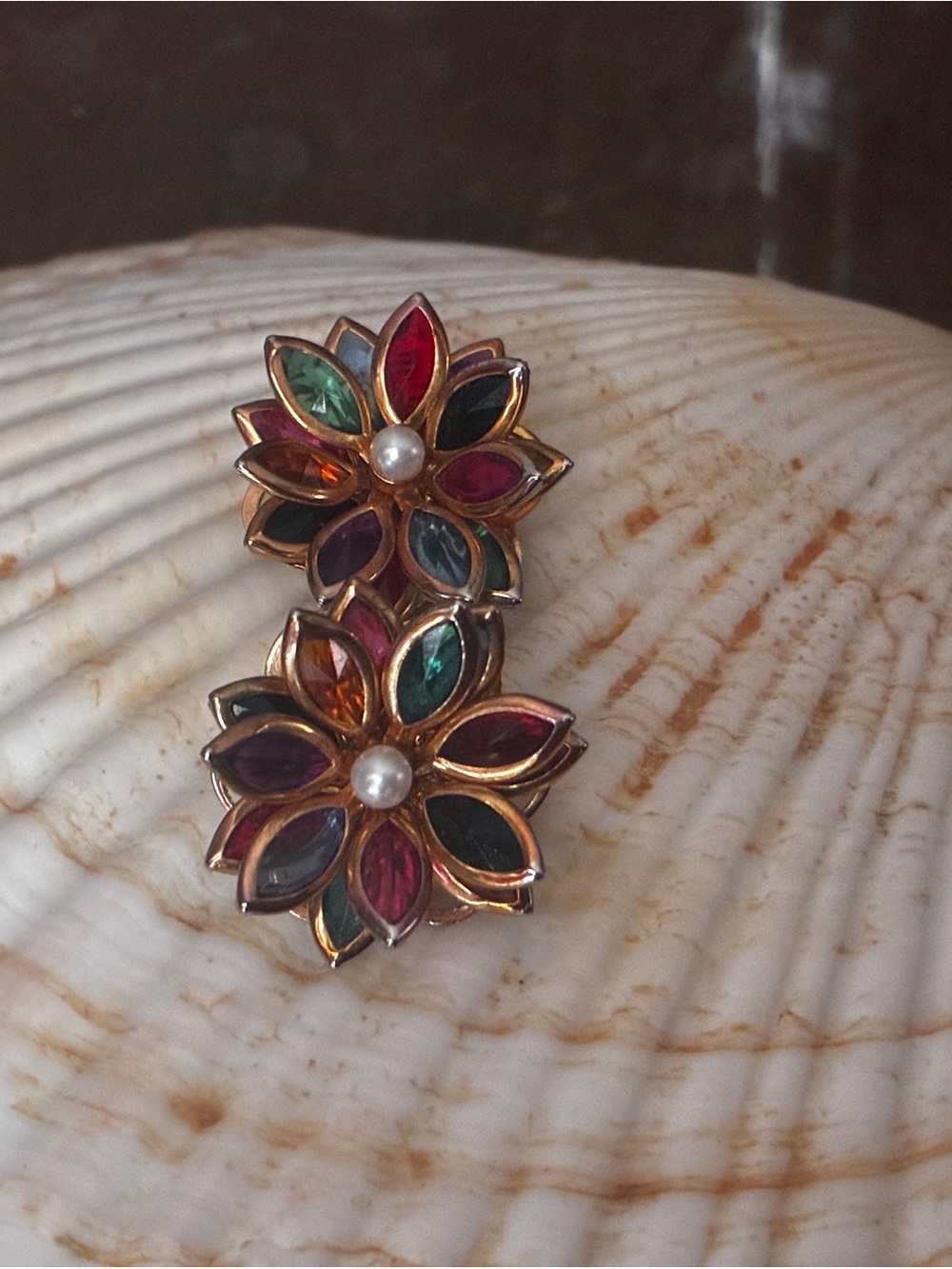Lotus flower clip-on